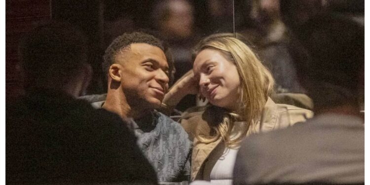 Kylian Mbappé confirma su relación con Ester Expósito