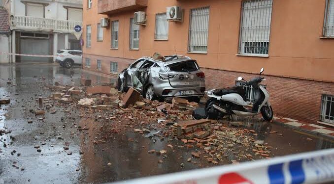 Sismo de magnitud 4,8 y casi 100 réplicas sorprende en el sur de España
