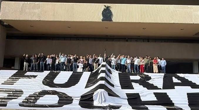 Exigen que interino del gobierno de Sinaloa, no sea del círculo de Rocha Moya