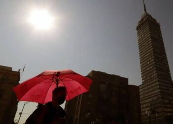 Jueves con ambiente caluroso y por la tarde lluvias fuertes en CDMX