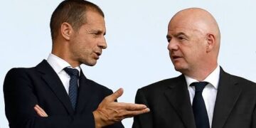 Guerra abierta de la patada, enfrenta a la UEFA contra Gianni Infantino