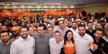 Reciben a Colosio en Sonora con el grito de «gobernador»