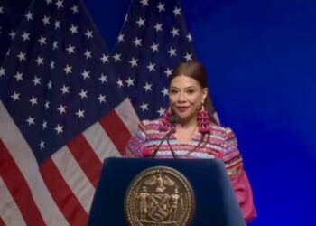 “Sin vivienda, no hay paz”: Clara Brugada, desde Nueva York