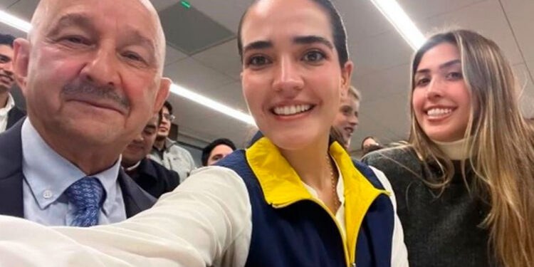 Salinas de Gortari habla de México ante estudiantes en Harvard