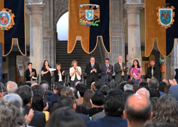 Festeja la UNAM 475 años de conocimiento, autonomía y libertades