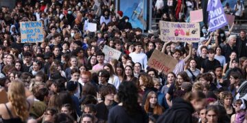 Protestas estudiantiles sacuden a Francia