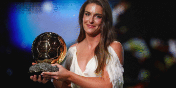 Alexia Putellas gana su tercer Balón de Oro femenino