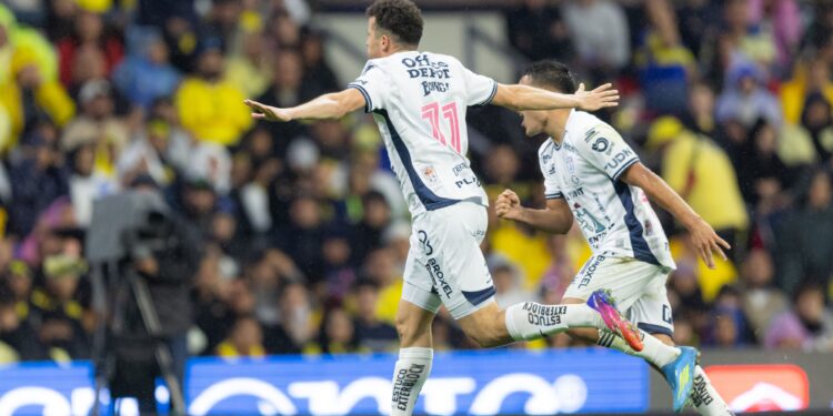 Pese a dolorosa caída, América sigue líder pero Cruz Azul esta al acecho a un punto