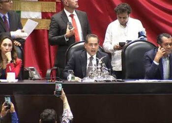 Morena y aliados aprueban la Ley de Ingresos con más deuda, oposición enfurece