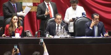 Morena y aliados aprueban la Ley de Ingresos con más deuda, oposición enfurece