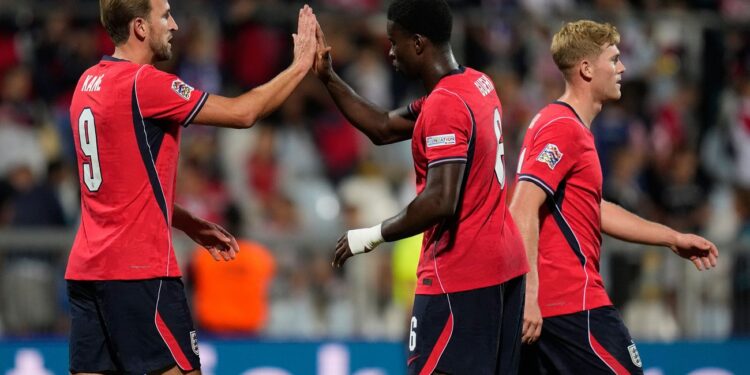 Inglaterra destroza a Croacia 7 a 0, Bélgica 3 Turquía 0 y Francia empata con Italia 1-1